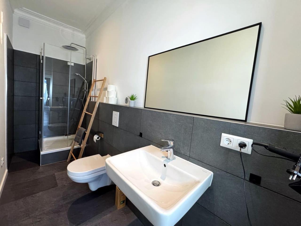 L Luxury Private In Prenzlauer Berg Appartement *